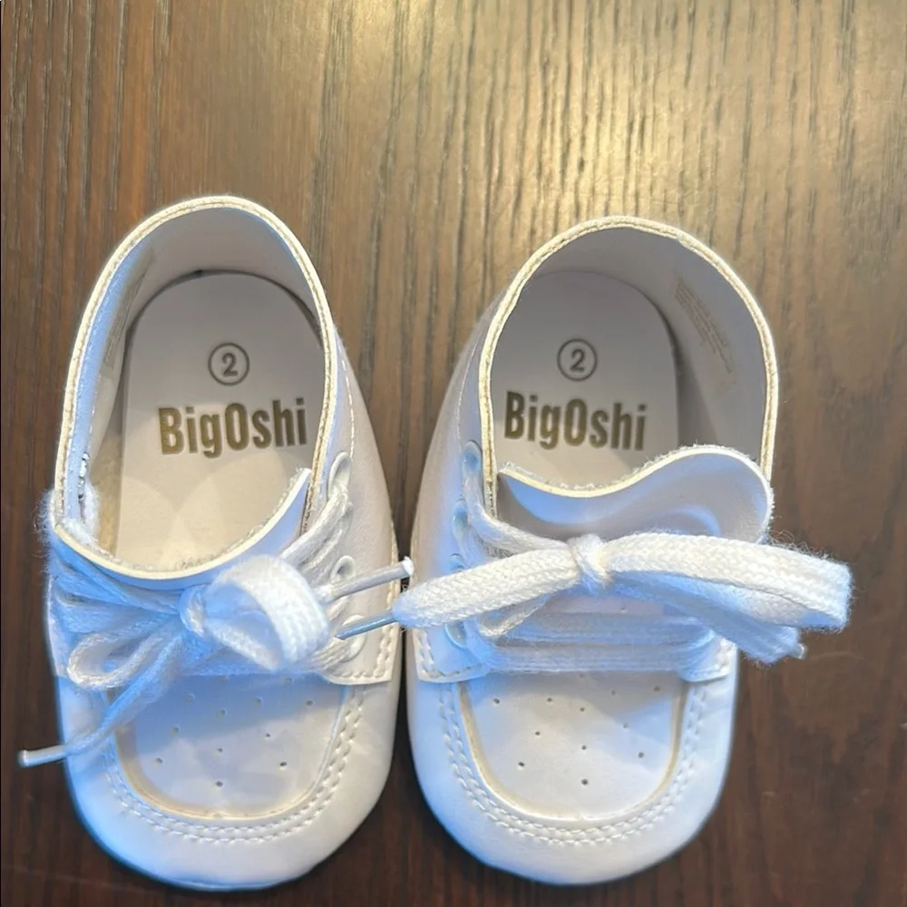 White Baby Dress Shoes Lace Up Infant Shoes Size 2 Soft Sole
